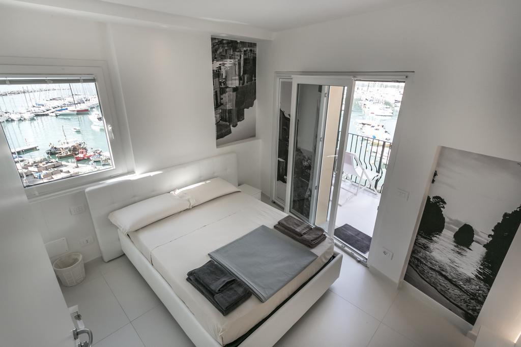 Al Molo Sea View Rooms Lerici Ngoại thất bức ảnh